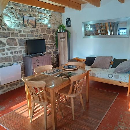 Petit Gite Cocoon Ty Bihan Ar Feunteun Scrignac Exterior photo