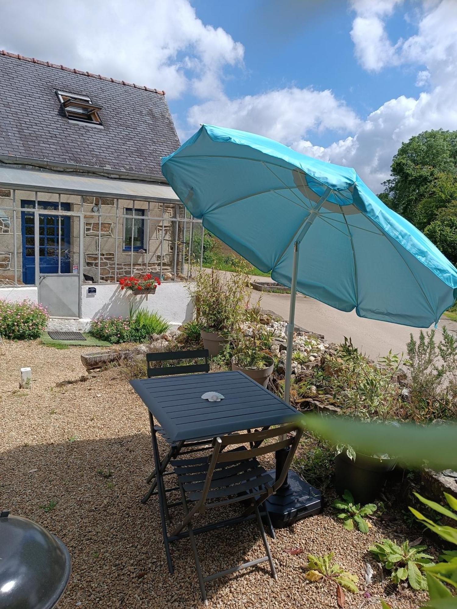 Petit Gite Cocoon Ty Bihan Ar Feunteun Scrignac Exterior photo